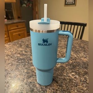 Blue 40oz Stanley